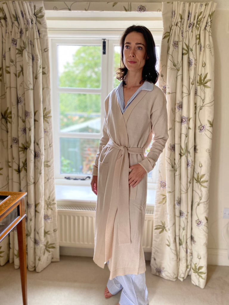 Italian luxury wool dressing gown Iona Debarge Italian luxury wool dressing gown Iona Debarge